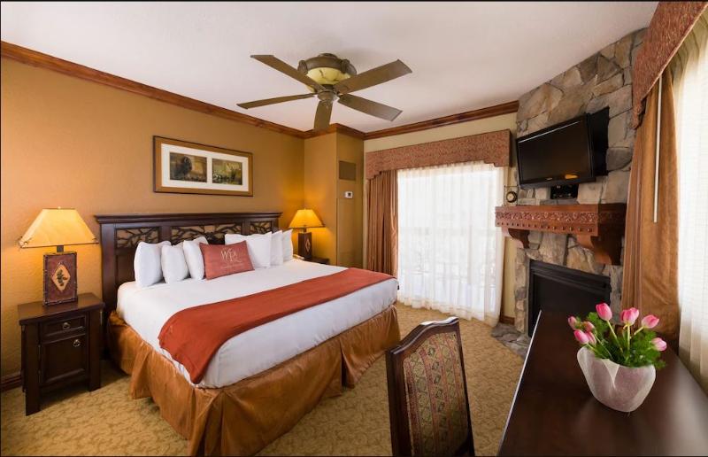 غرفة قياسية سرير كينج, Doubletree By Hilton Tulsa Downtown