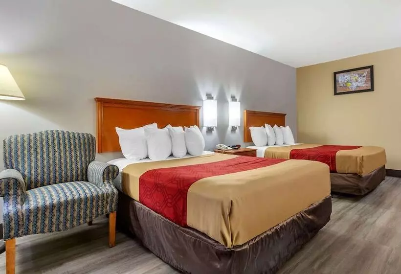 ２ダブルベッドのスタンダードルーム, Econo Lodge & Suites Southern Pines