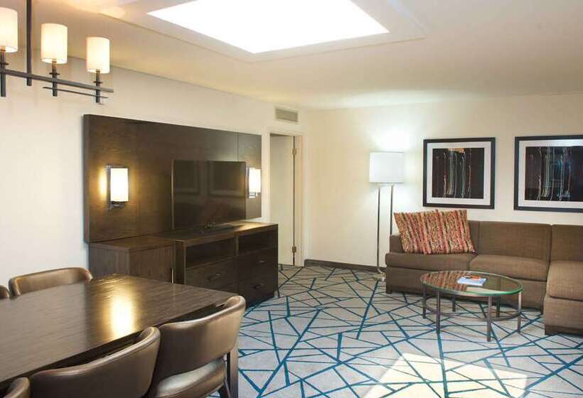 带2个卧室的套房, Embassy Suites By Hilton Cincinnati Rivercenter