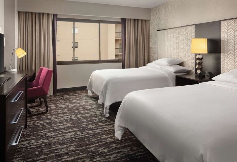 适合残疾人士使用的套间, Embassy Suites By Hilton Crystal City National Airport