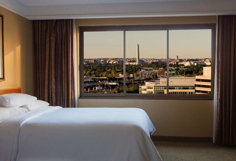 전망 스위트, Embassy Suites By Hilton Crystal City National Airport