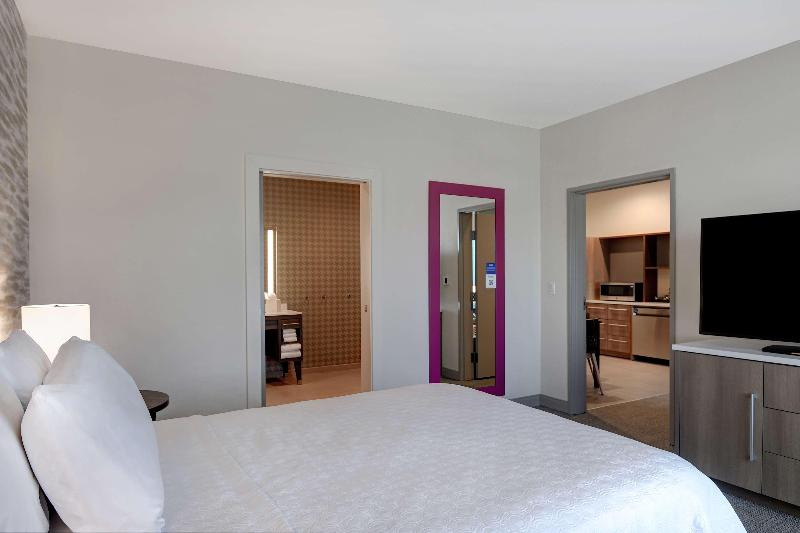 스위트, Embassy Suites By Hilton Crystal City National Airport