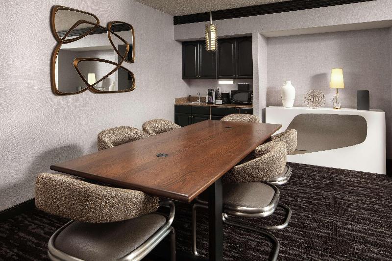 带2个卧室的套房, Embassy Suites By Hilton Crystal City National Airport