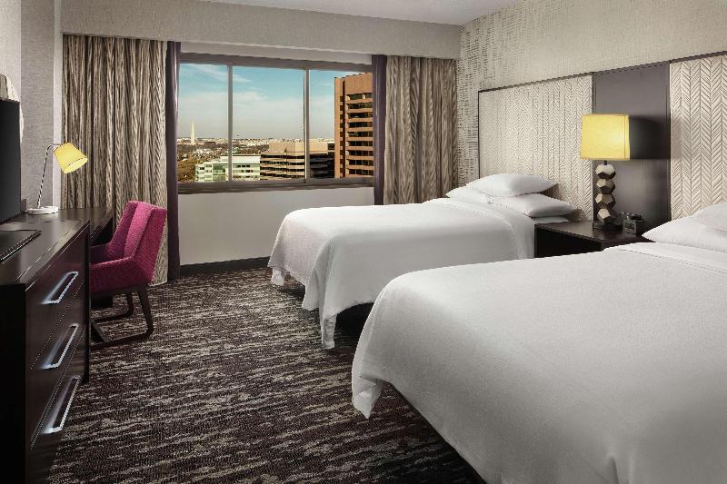 전망 스위트, Embassy Suites By Hilton Crystal City National Airport