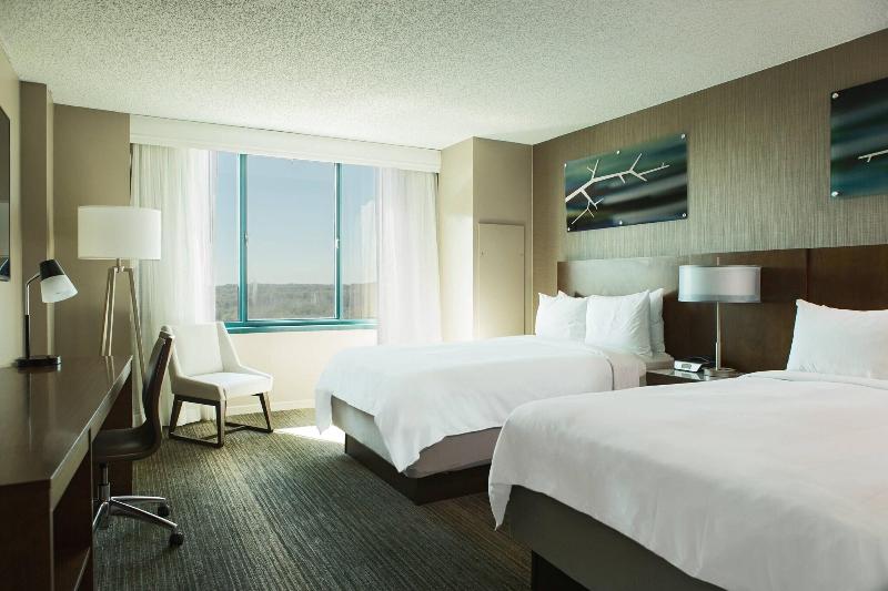 Стандартный Номер Кровать Кинг, Falls Church Marriott Fairview Park