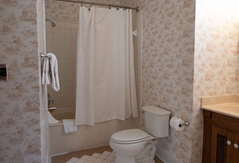 Семейный Номер, Forsyth Park Inn