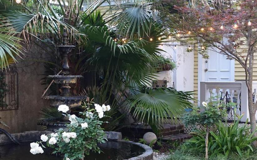 Семейный Номер, Forsyth Park Inn