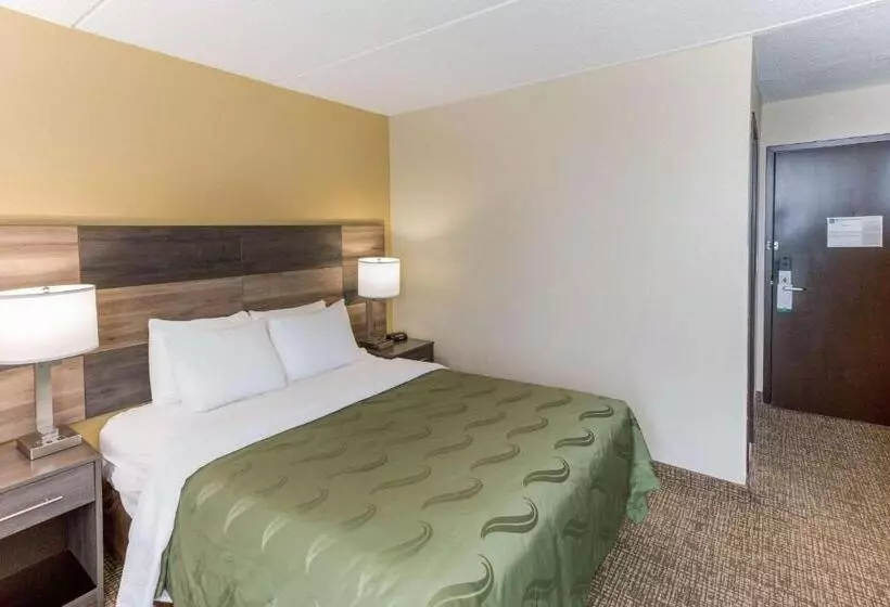 اتاق استاندارد, Quality Inn & Suites