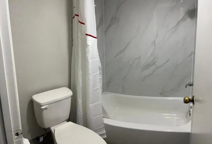 デラックスルーム, Red Roof Inn Rockingham