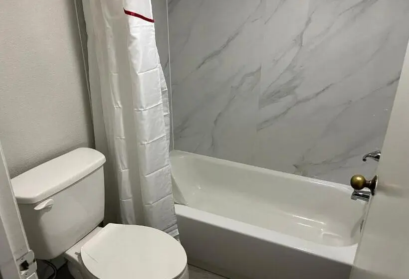 キングサイズベッドのスーペリアルーム, Red Roof Inn Rockingham