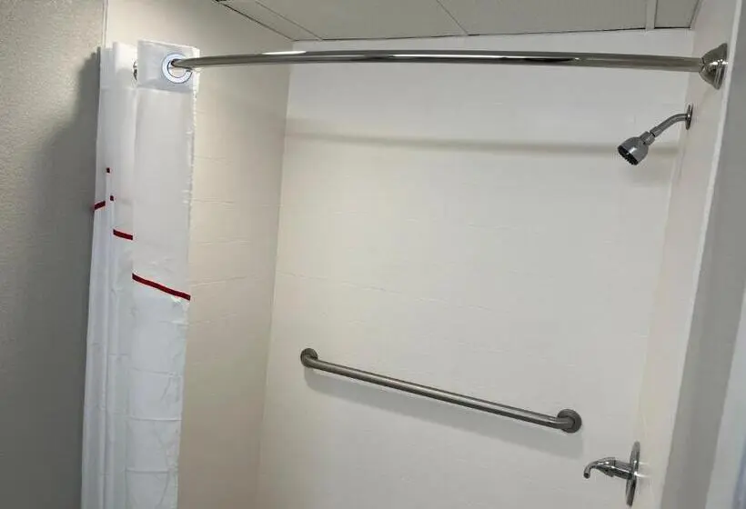 身障者適用スーペリアールーム, Red Roof Inn Rockingham