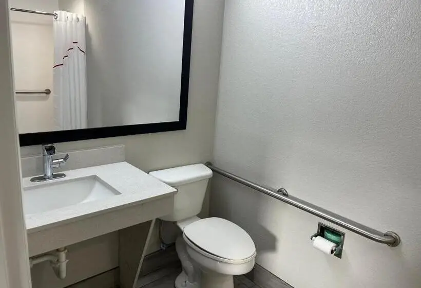 身障者適用スーペリアールーム, Red Roof Inn Rockingham