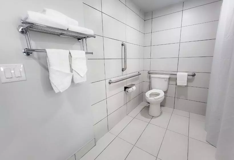 اتاق استاندارد با تخت بزرگ برای معلولان, Motel 6 Norfolk, Va East Little Creek