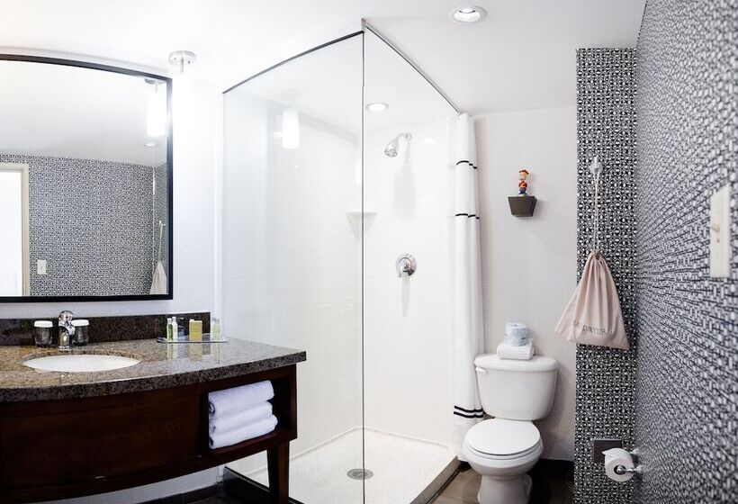 Номер Стандарт Двуспальная Кровать, The Curtis Denver  A Doubletree By Hilton