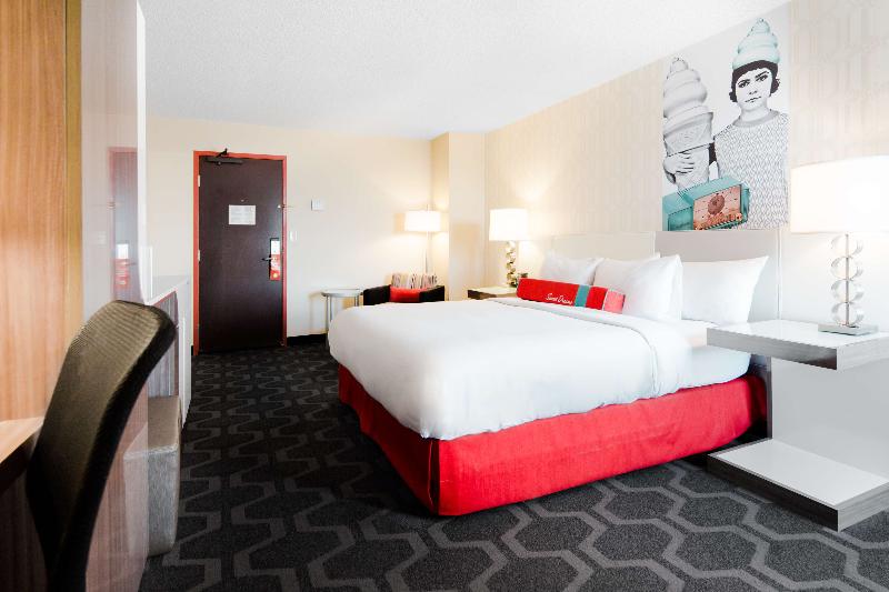 Стандартный Номер Кровать Кинг, The Curtis Denver  A Doubletree By Hilton