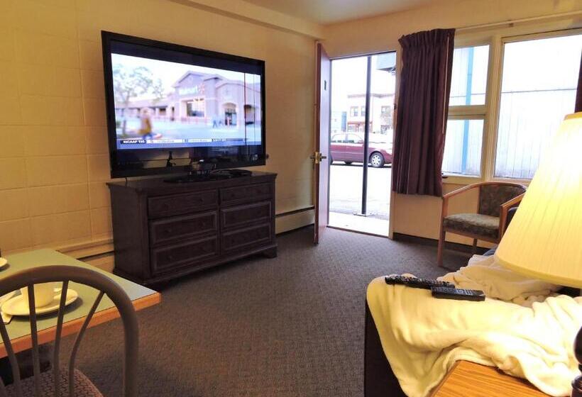 شقة غرفة واحدة, The Driftwood Lodge