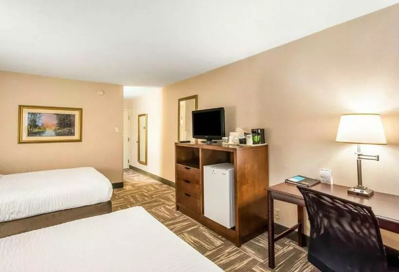 ２ダブルベッドのスタンダードルーム, Clarion Inn Grand Junction