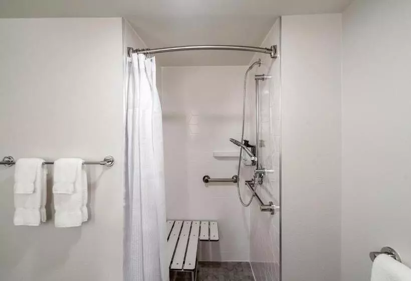 身障者適用スイートルーム, Crowne Plaza Atlanta Ne   Norcross
