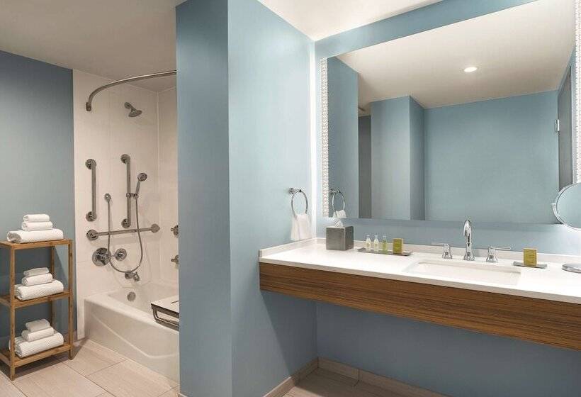 身障者適用スイートルーム, Doubletree By Hilton Tampa Rocky Point Waterfront