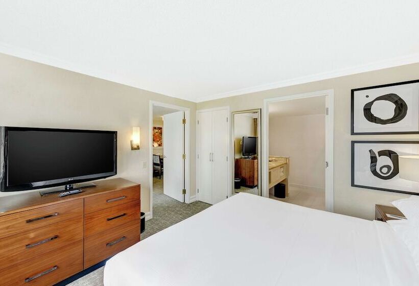 Люкс Адаптированный для Инвалидов, Embassy Suites By Hilton Anaheim Orange