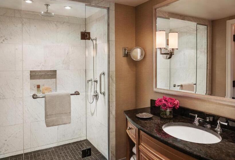 キングサイズベッドのデラックスルーム, Four Seasons  Boston