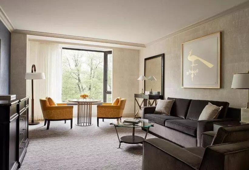 سوئیت اجرایی با چشم‌انداز باغ, Four Seasons  Boston