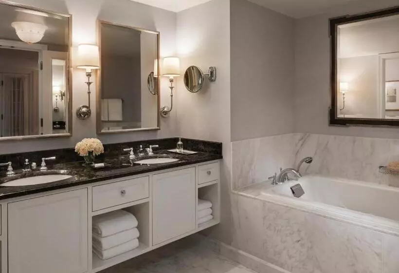سوئیت با تخت بزرگ, Four Seasons  Boston