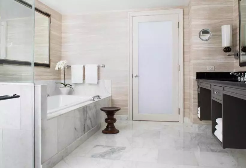 سوئیت پرزیدنت, Four Seasons  Boston