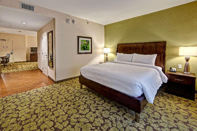 带大床的标准间, Glendale Express Hotel Los Angeles