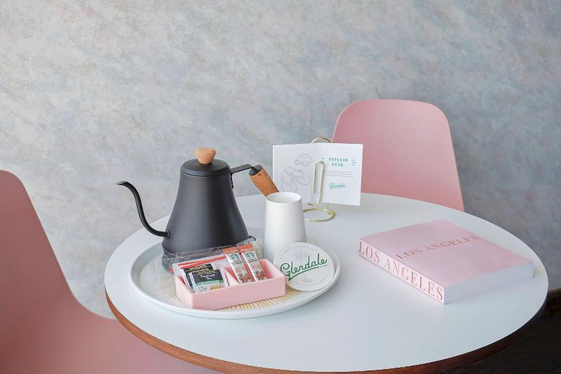 غرفة قياسية سرير كينج, Glendale Express Hotel Los Angeles