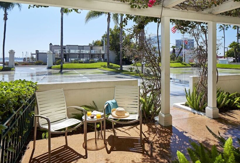 디럭스 룸, Glorietta Bay Inn