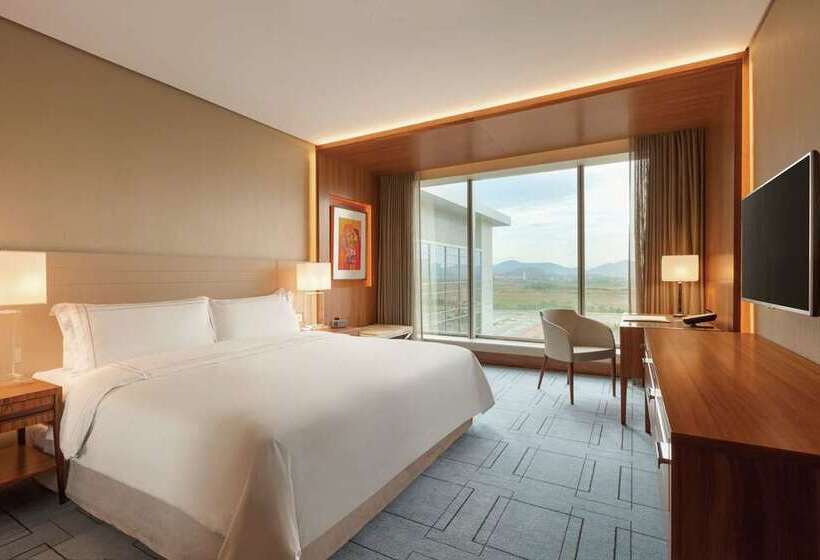 スタンダードルーム, Hilton Charlotte University Place