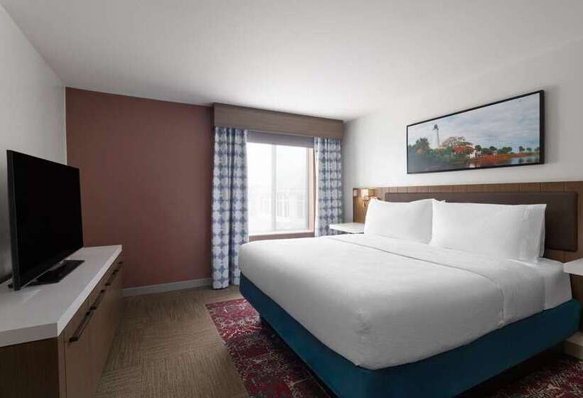 キングサイズベッドのエクゼクティブルーム, Hilton Charlotte University Place