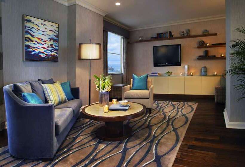 스위트 킹사이즈 침대, Hilton Greenville
