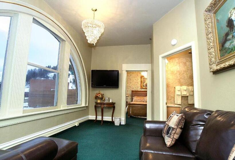 جناح مزود بجاكوزى, Historic Franklin