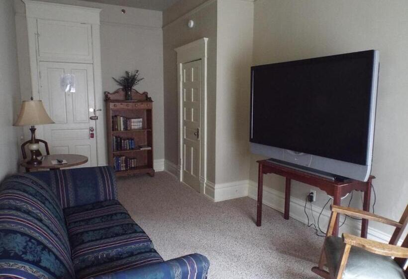 جناح, Historic Franklin