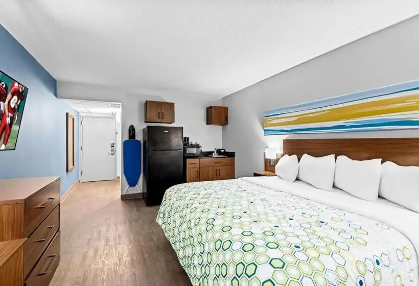 استودیو استاندارد با تخت کینگ, Hometowne Studios By Red Roof & Conference Center Cortland