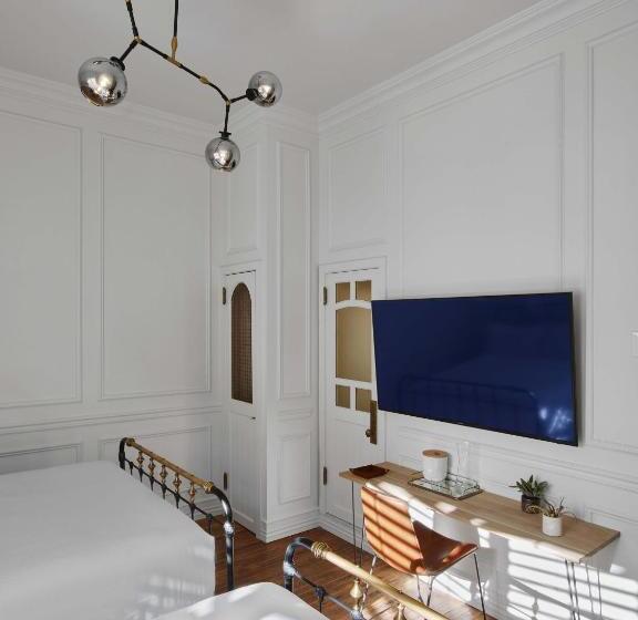 高级客房, Life Hotel New York