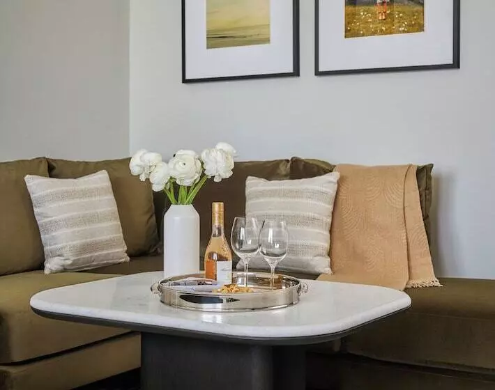 سوییت, Pendry Newport Beach