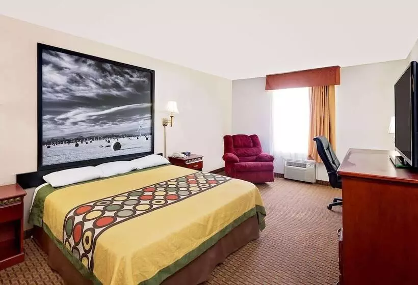 Standard-invahuone, Super 8 By Wyndham Plainview