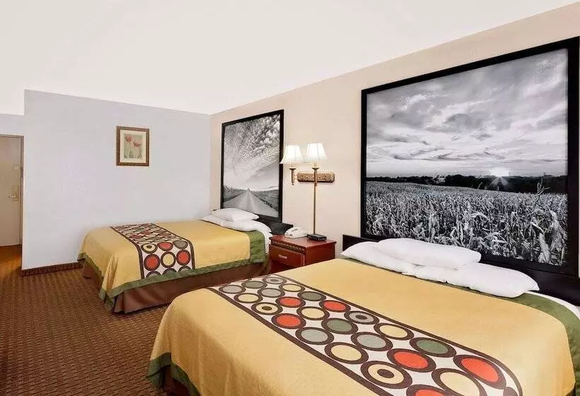 Standard-invahuone, Super 8 By Wyndham Plainview
