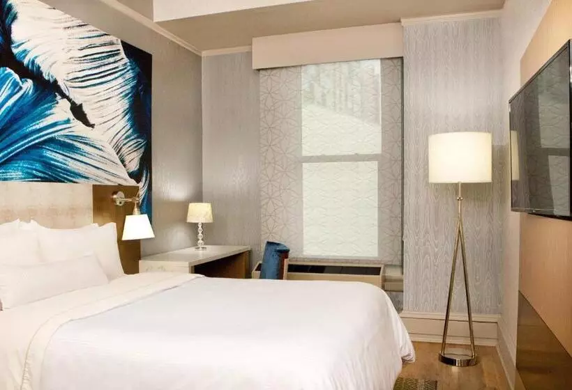 اتاق استاندارد با تخت بزرگ, The Westin Great Southern Columbus