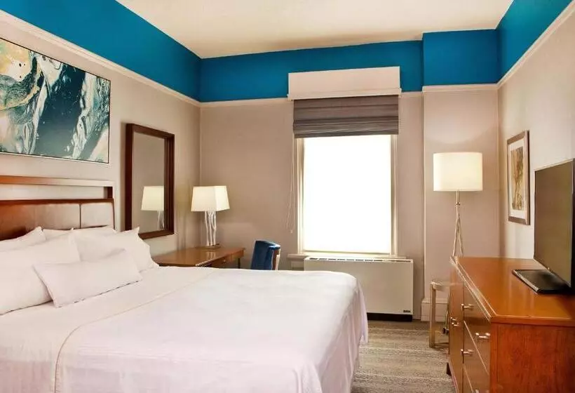 اتاق استاندارد با تخت بزرگ, The Westin Great Southern Columbus