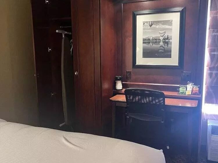 ２ダブルベッドのスタンダードルーム, Spark By Hilton Colorado Springs I 25 Central