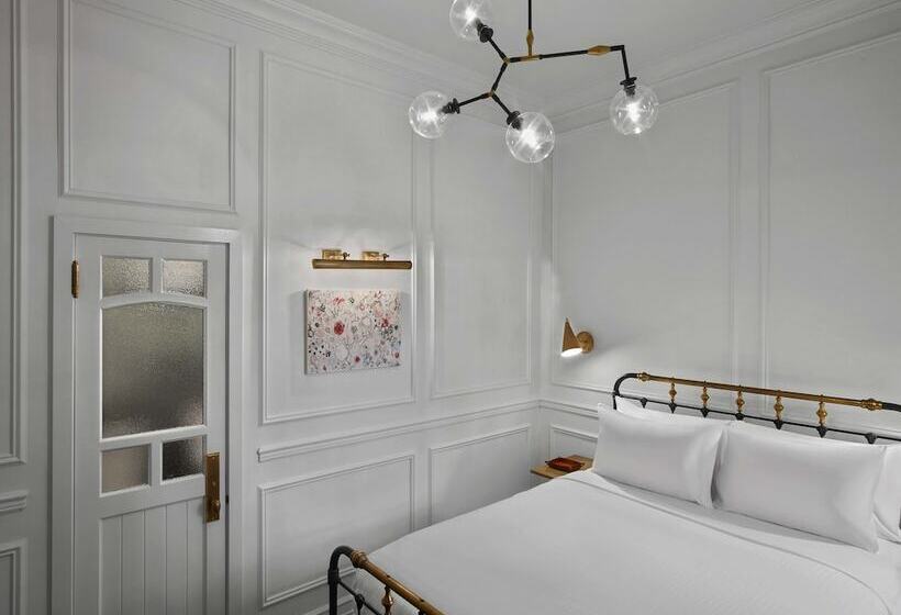 高级客房, Life Hotel New York