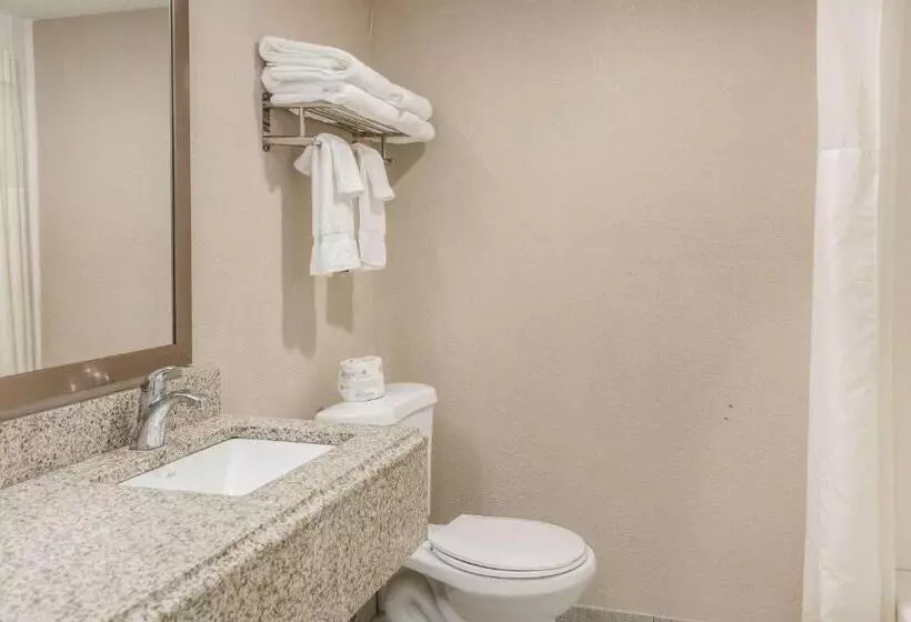 Standard-huone, Pocono Inn & Banquet   Stroudsburg