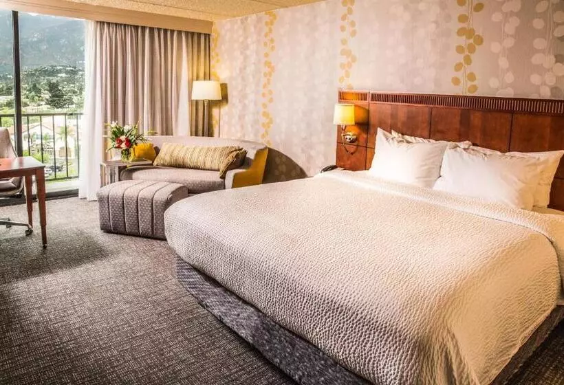 اتاق استاندارد با تخت بزرگ, Courtyard By Marriott Los Angeles Pasadena/monrovia