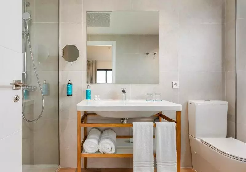 اتاق استاندارد با تخت بزرگ, Crowne Plaza Hotel Foster City San Mateo, An Ihg