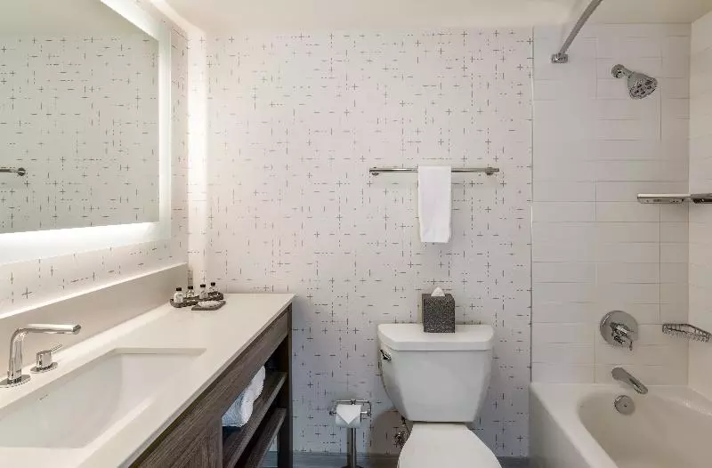 キングサイズベッドのスタンダードルーム, Crowne Plaza Seattle, An Ihg Hotel With No Resort Fee