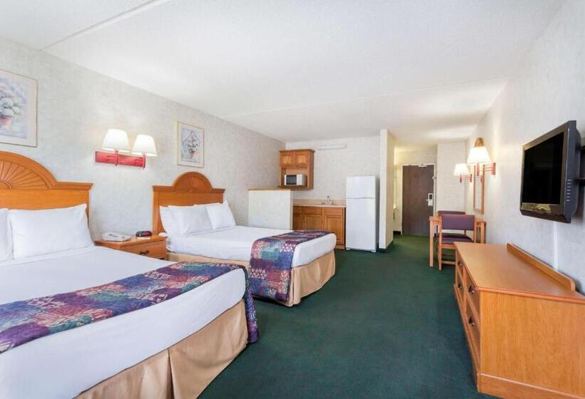 Номер Стандарт 2 Двуспальные Кровати, Days Inn & Suites By Wyndham Lexington